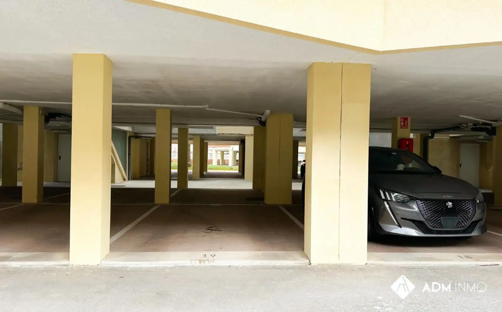 Aparcament de Pis en venda en Cambrils amb Aire condicionat, Calefacció i Terrassa