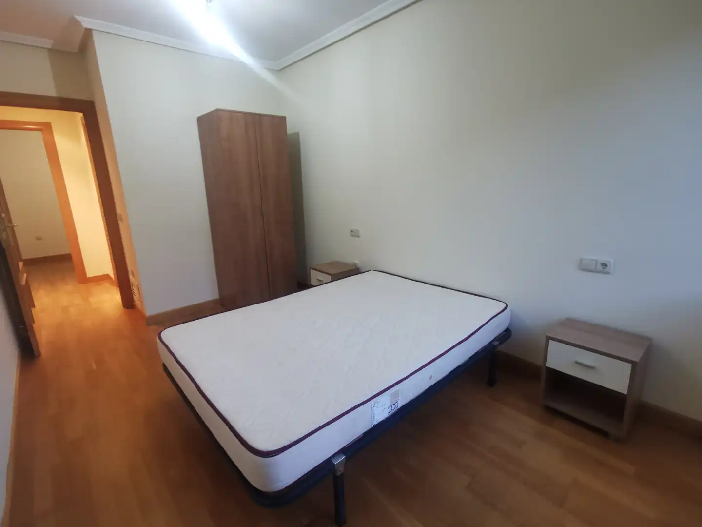 Schlafzimmer von Wohnung zum Verkauf in Salamanca mit Heizung, Parkett und Ofen