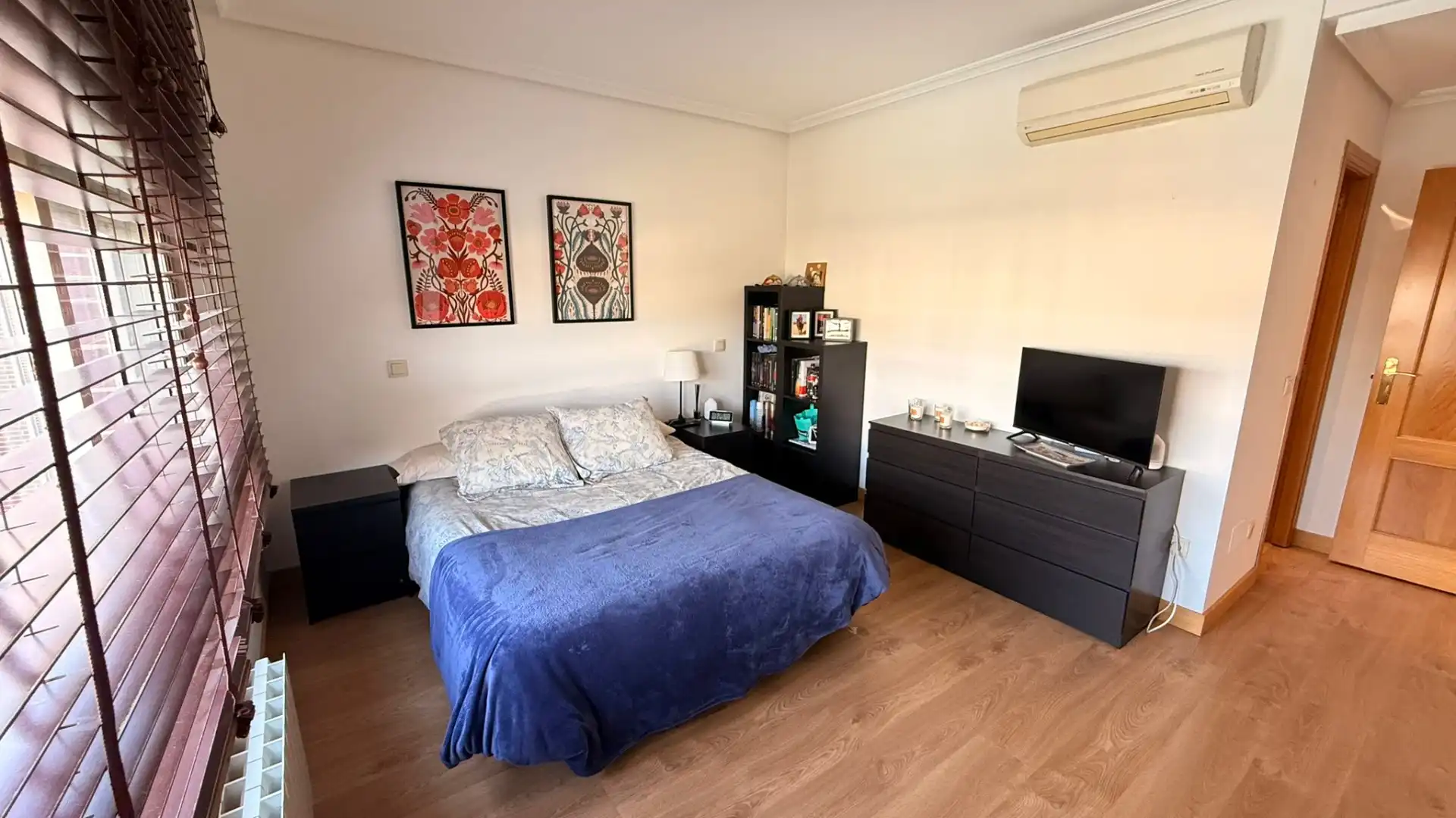 Habitación de Casa o chalet en venta en Madrid con Aire acondicionado, Calefacción y Jardín privado