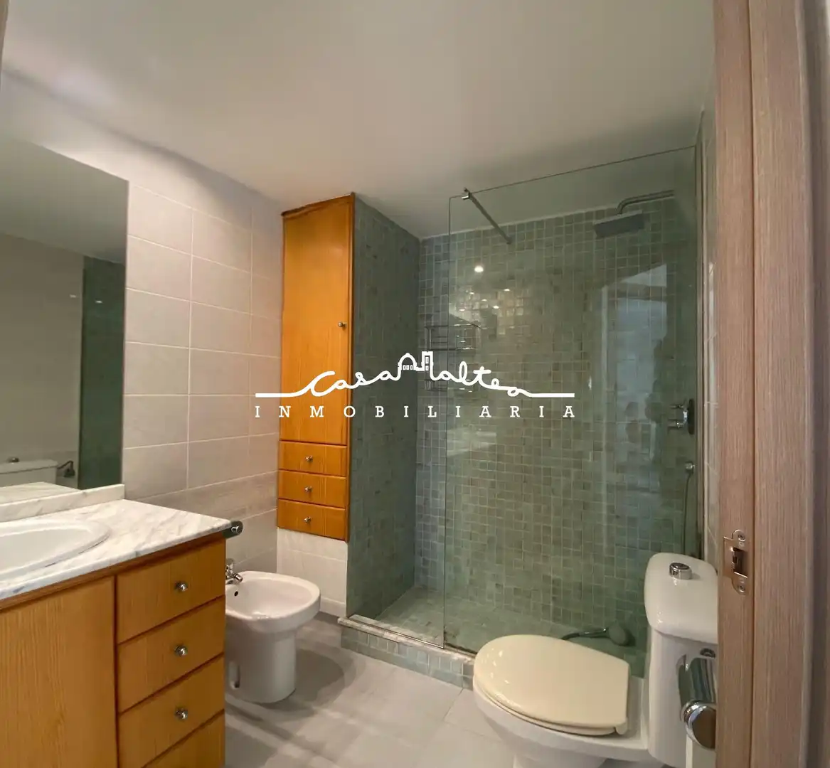 Baño de Apartamento en venta en Altea con Aire acondicionado, Calefacción y Terraza