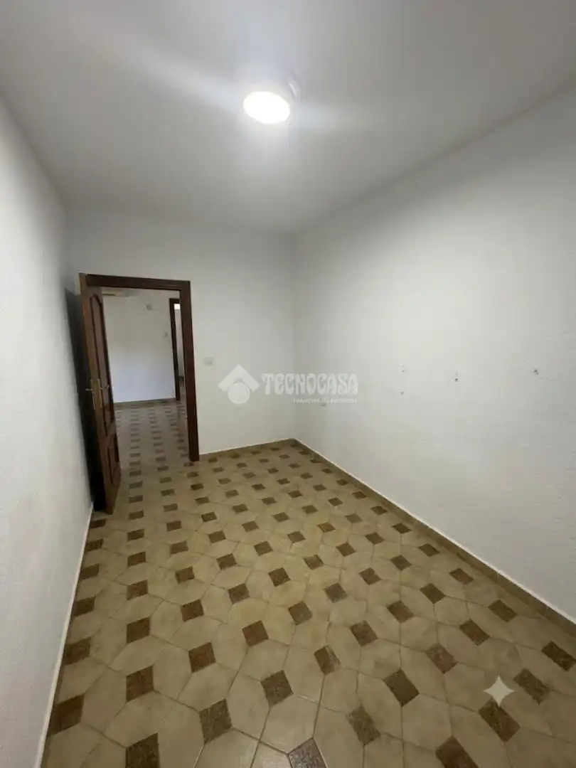 Dormitori de Pis en venda en Madrid amb Aire condicionat i Terrassa