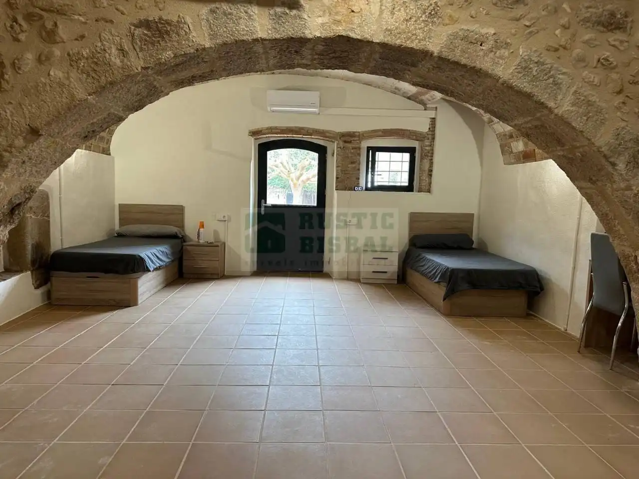 Country homes for rent in Vilanant  with Air Conditioner, Heating and Private garden