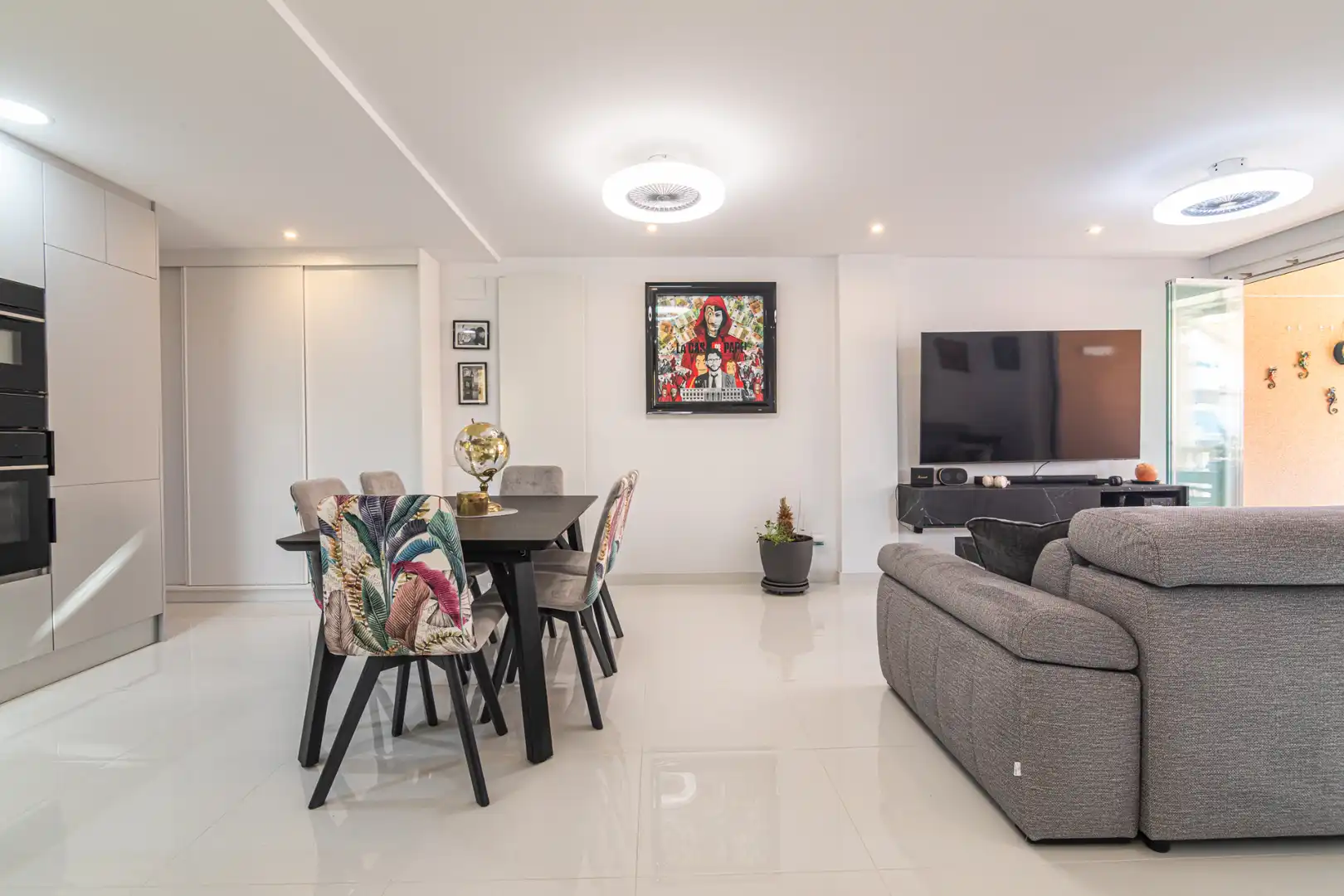 Sala d'estar de Apartament en venda en Santa Pola amb Aire condicionat, Moblat i Balcó