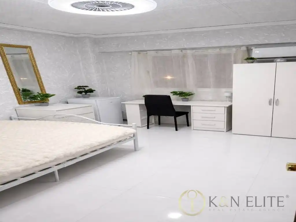 Flat with lift for sale in Calle Conchita Piquer, imagen 2