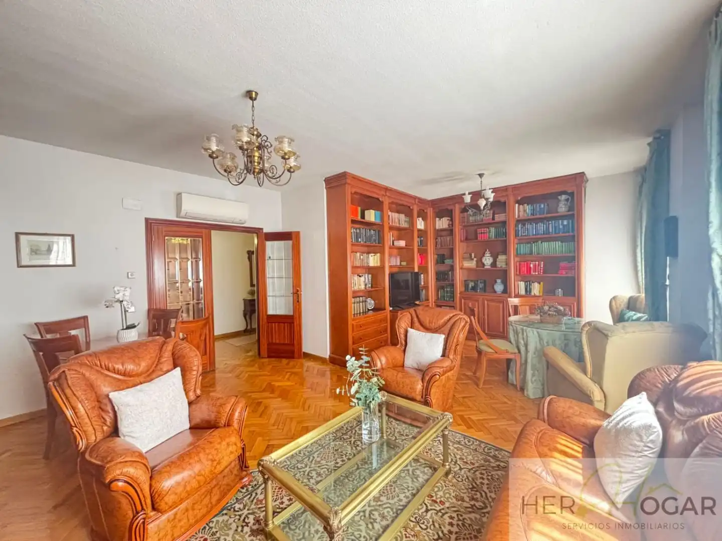 Sala d'estar de Pis en venda en Toledo amb Aire condicionat, Calefacció i Parquet