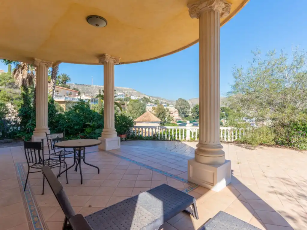 Terrassa de Casa o xalet en venda en El Campello amb Terrassa i Piscina