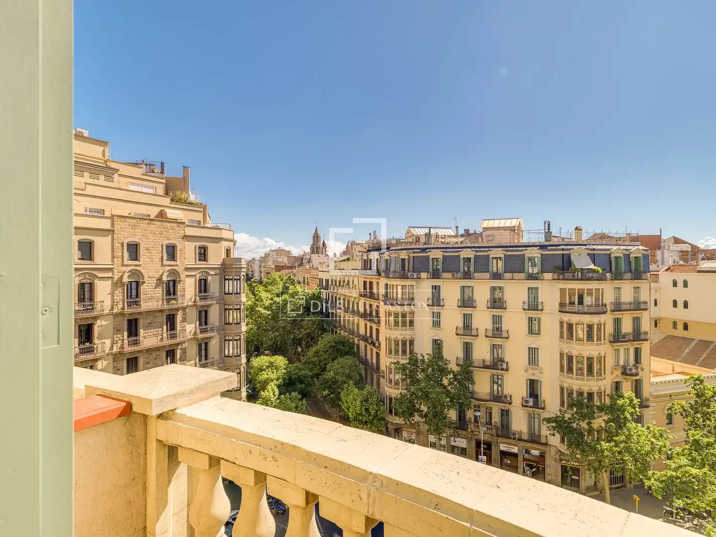 Piso con terraza en venta en Eixample