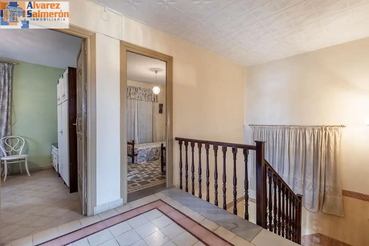 Country homes for sale in Calle CAJAR, Barrio de la Vega