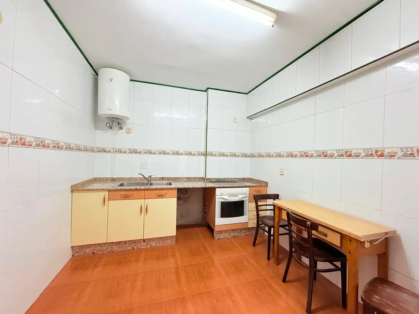 Küche von Wohnung zum Verkauf in Avilés mit Heizung und Abstellraum