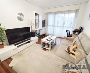 Living room of Flat for sale in Bilbao   with Heating and Balcony