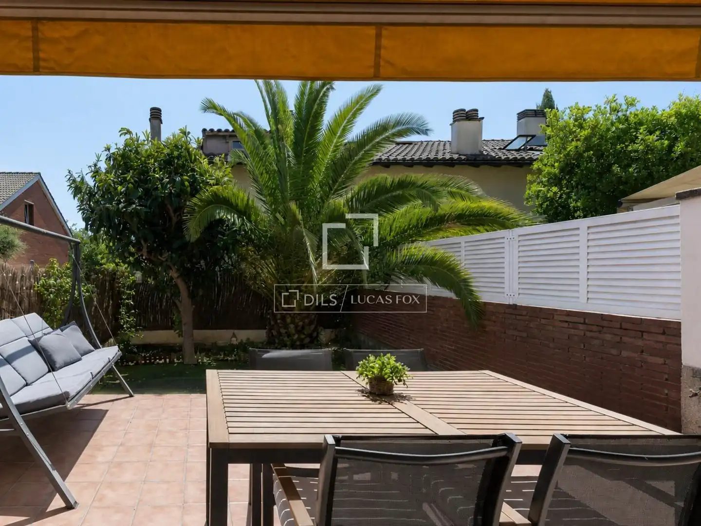Terrassa de Casa o xalet en venda en Sant Cugat del Vallès amb Aire condicionat, Calefacció i Jardí privat