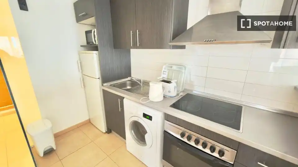 Cocina de Apartamento para compartir en Torre-Pacheco con Aire acondicionado, Terraza y Amueblado