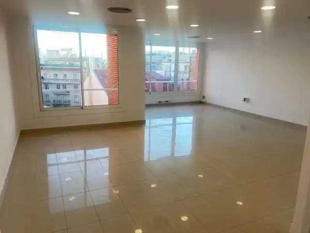 Oficina de lloguer en Barcelona amb Aire condicionat i Calefacció