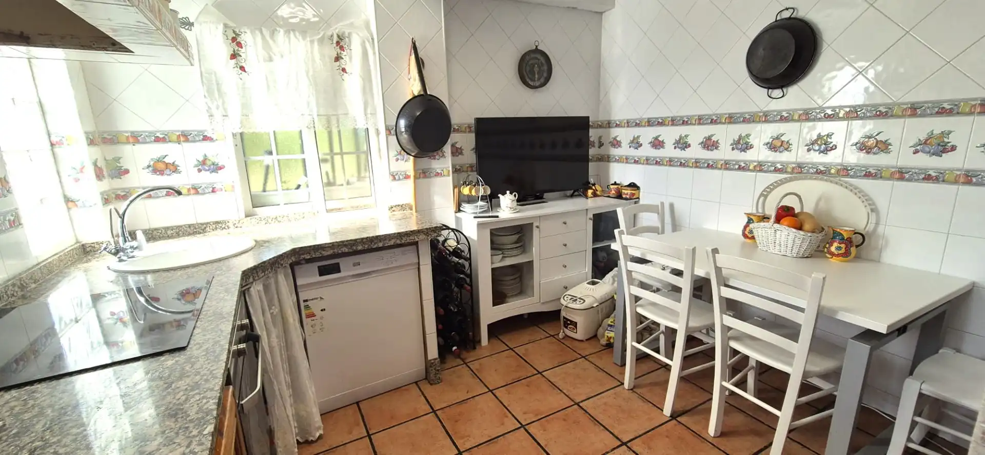 Cuina de Casa o xalet en venda en Badajoz amb Aire condicionat, Calefacció i Jardí privat