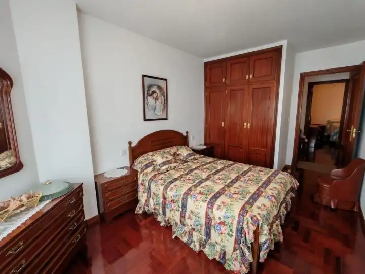 Dormitori de Pis en venda en A Cañiza   amb Calefacció i Terrassa