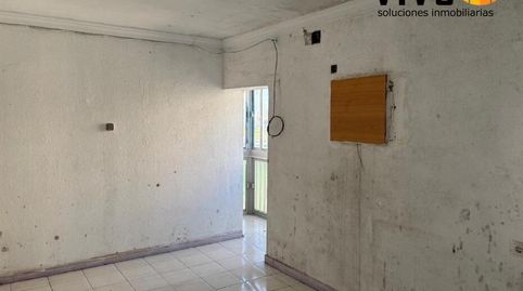 Foto 2 de Piso en venta en Calle Virgen de Los Reyes, Nueva Alcalá, Alcalá de Guadaira