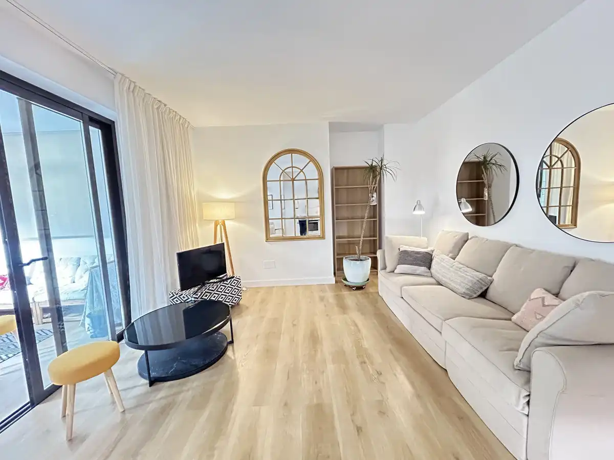 Wohnzimmer von Wohnung zum Verkauf in Marbella mit Klimaanlage, Terrasse und Möbliert