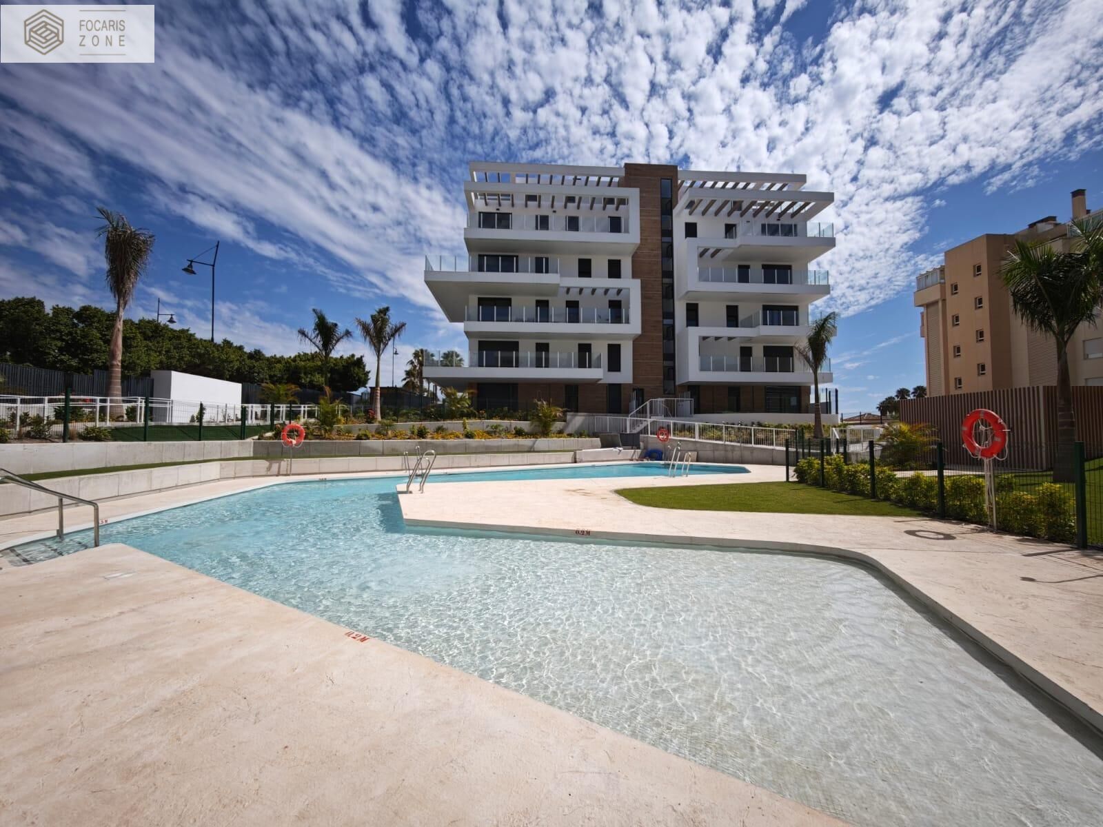 Swimming pool of Flat for sale in Torremolinos  with Air Conditioner, Heating and Private garden