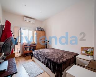 Bedroom of Flat for sale in  Madrid Capital  with Air Conditioner, Heating and Storage room