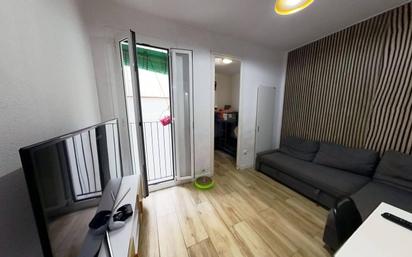 Living room of Flat for sale in  Barcelona Capital