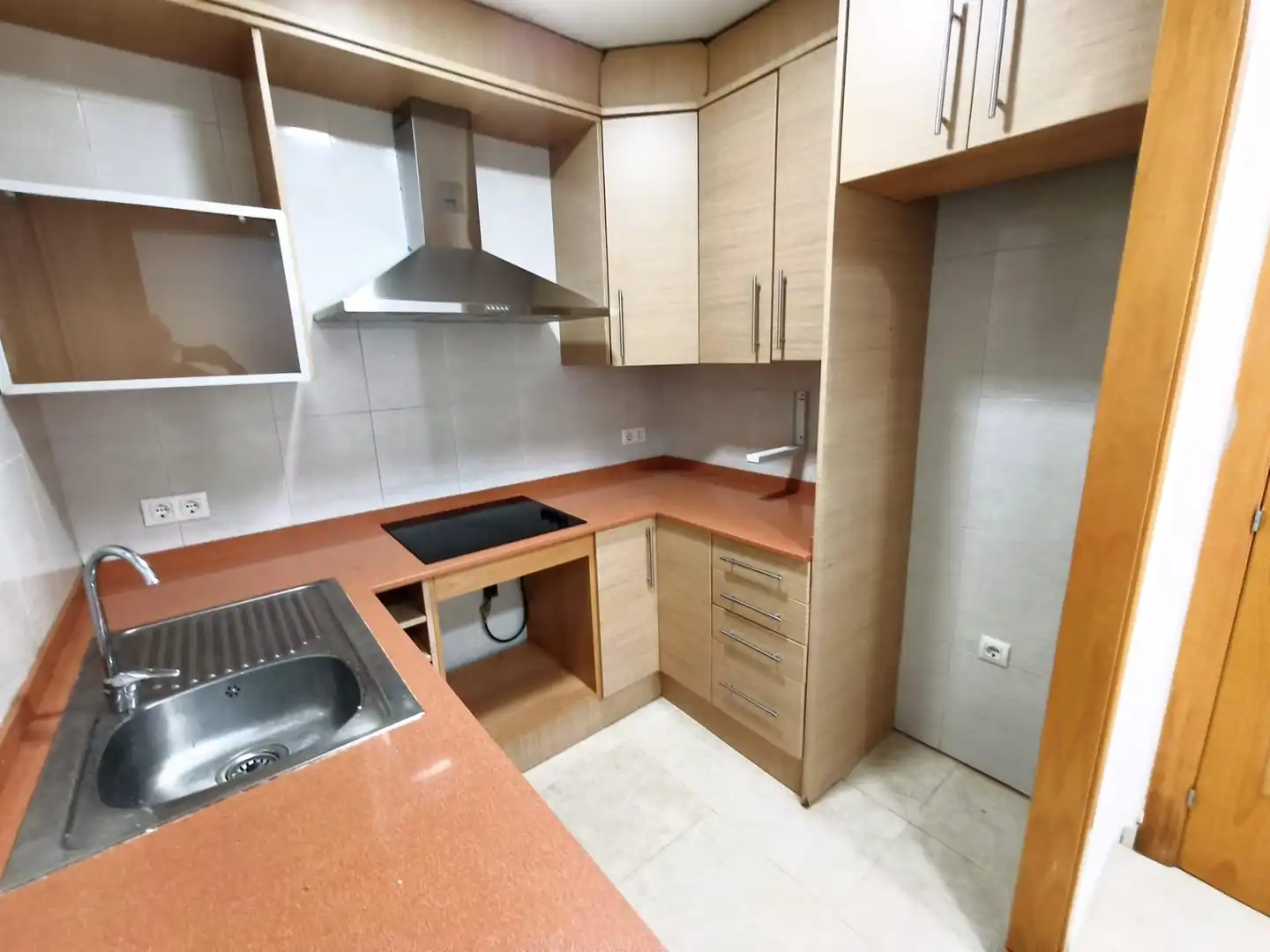 Cocina de Planta baja en venta en Terrassa con Calefacción, Jardín privado y Parquet