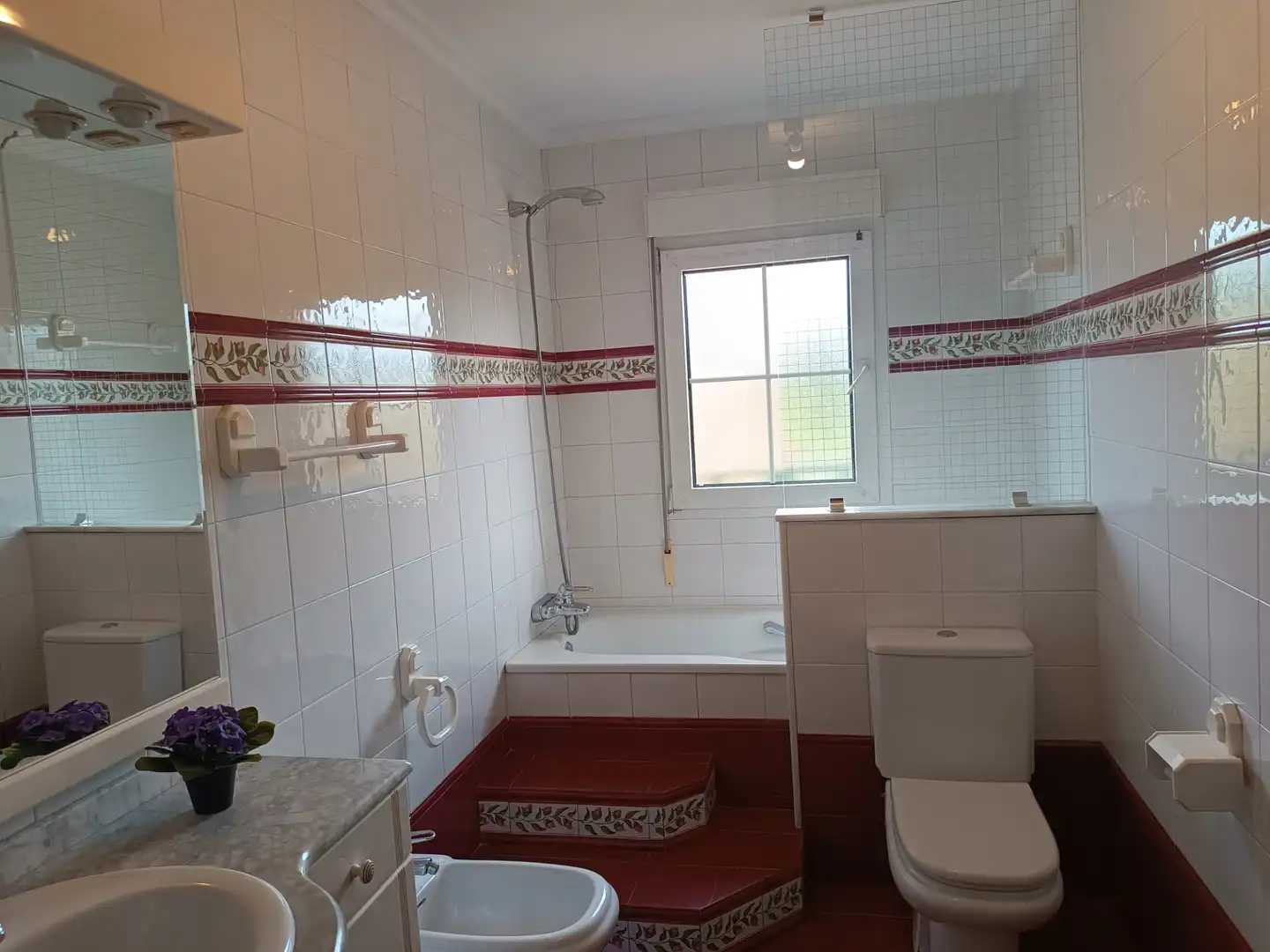 Baño de Casa o chalet en venta en Castrillón con Calefacción, Jardín privado y Parquet