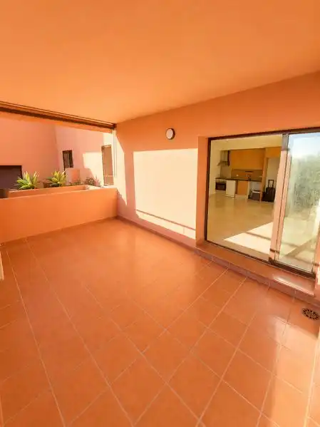 Terrassa de Pis en venda en Estepona amb Aire condicionat, Calefacció i Jardí privat