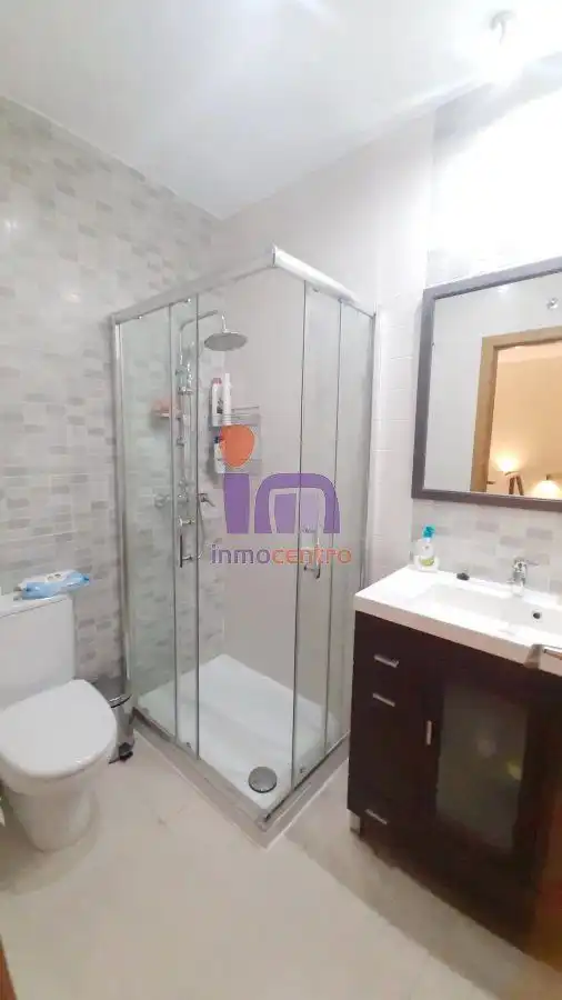 Baño de Casa o chalet en venta en Valdepeñas con Aire acondicionado, Calefacción y Jardín privado