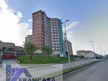 Pis amb ascensor en venda a Alisal - San Román