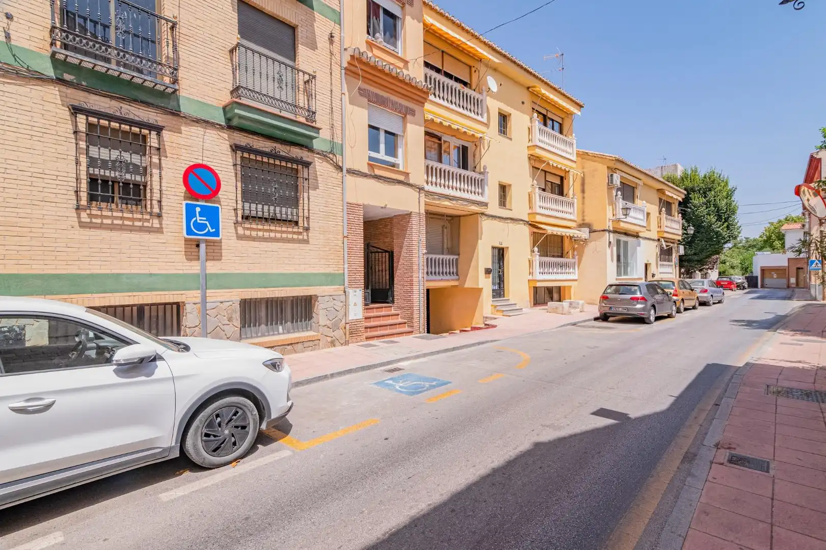 Vista exterior de Piso en venta en La Zubia con Aire acondicionado y Calefacción