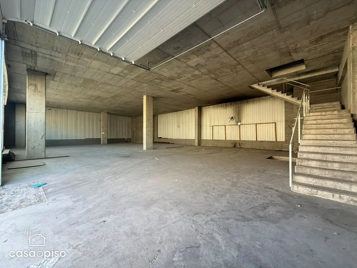 Industriegebäude zur Miete in SATURN, imagen 4
