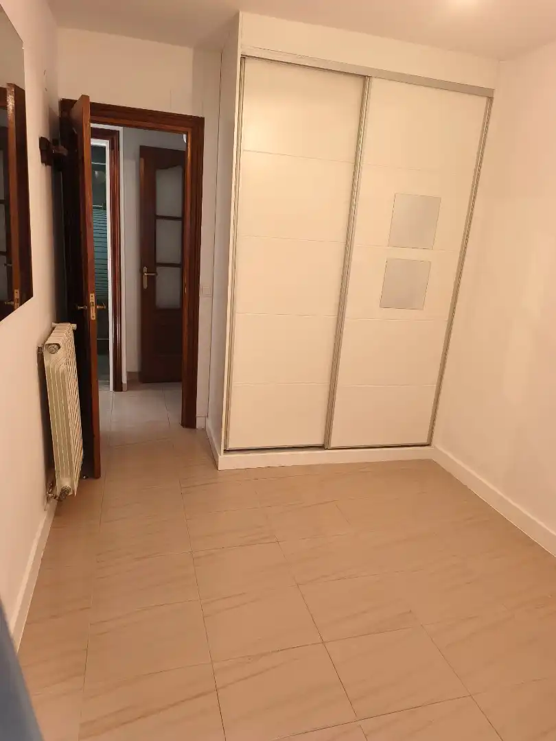 Dormitori de Pis en venda en Parla amb Aire condicionat, Calefacció i Terrassa