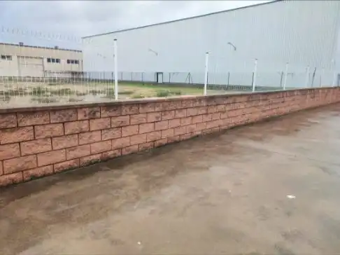 Außenansicht von Fabrik Grundstücke zum Verkauf in Polinyà de Xúquer