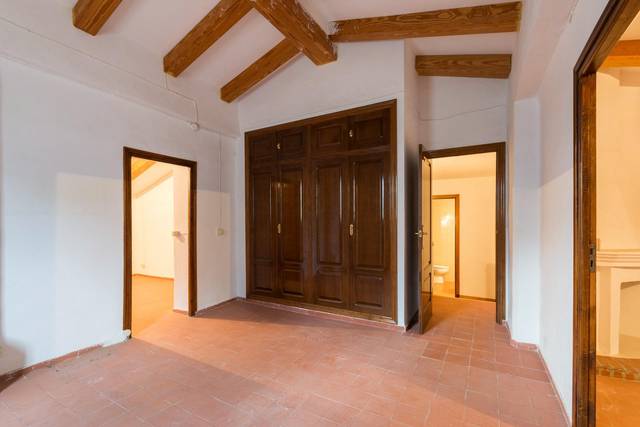 Piso en Venta en Calle Escoles en Montitxelvo / Montichelvo