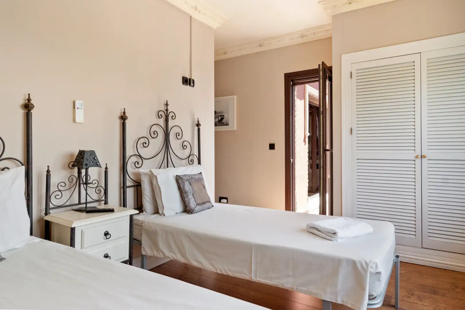Bedroom of Houses for sale in Benalmádena  with Air Conditioner, Heating and Private garden
