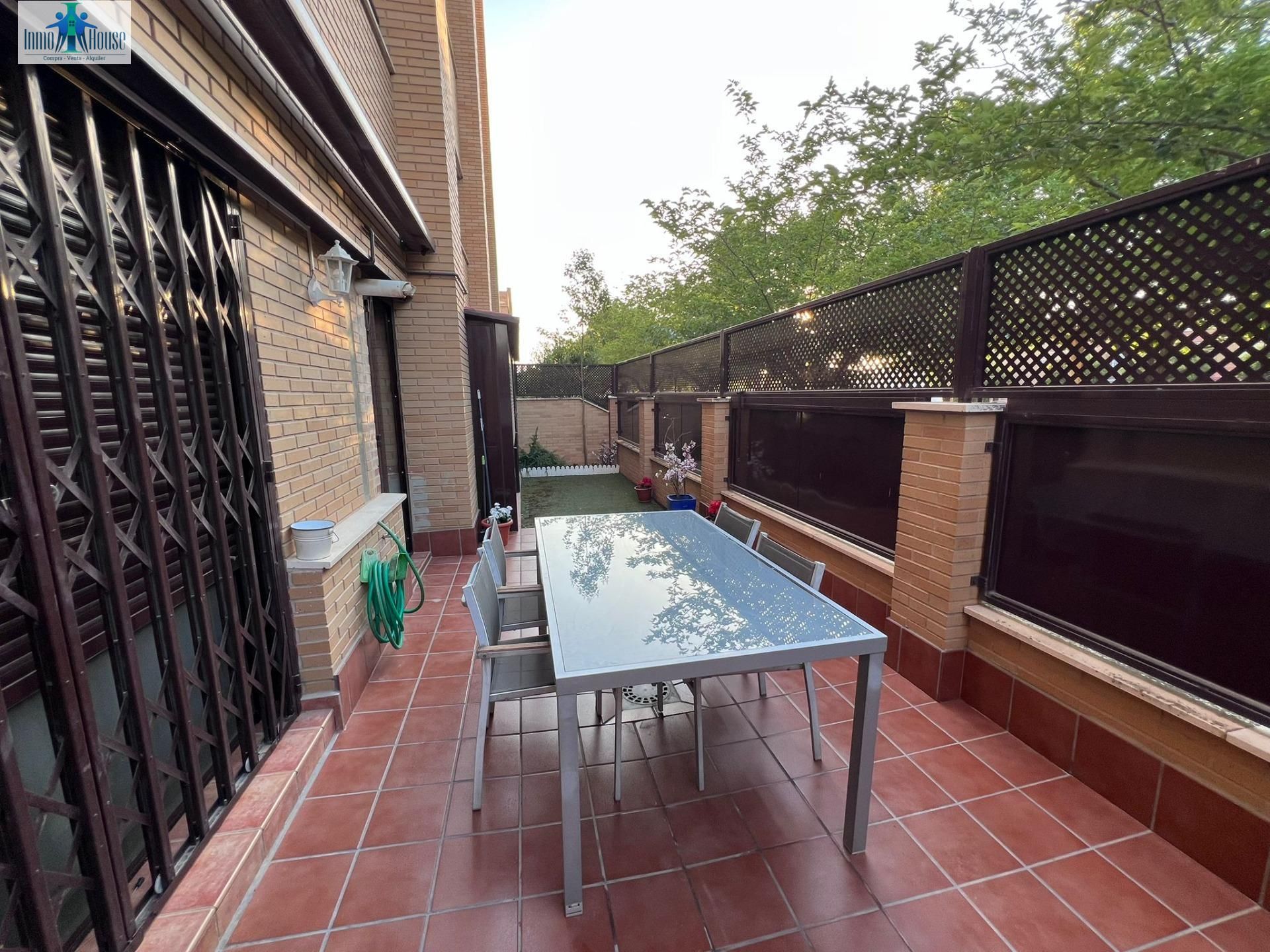 Terraza de Planta baja en venta en  Albacete Capital con Aire acondicionado, Calefacción y Jardín privado