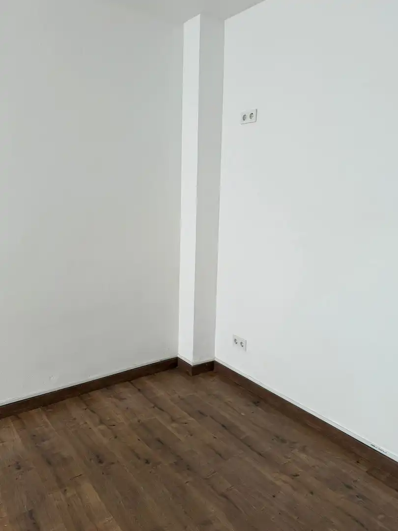 Schlafzimmer von Büro zum Verkauf in Barcelona