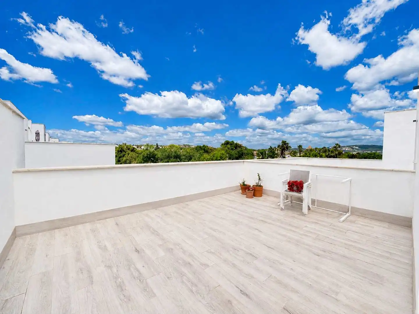 Terrassa de Casa adosada en venda en Sotogrande amb Aire condicionat, Calefacció i Jardí privat