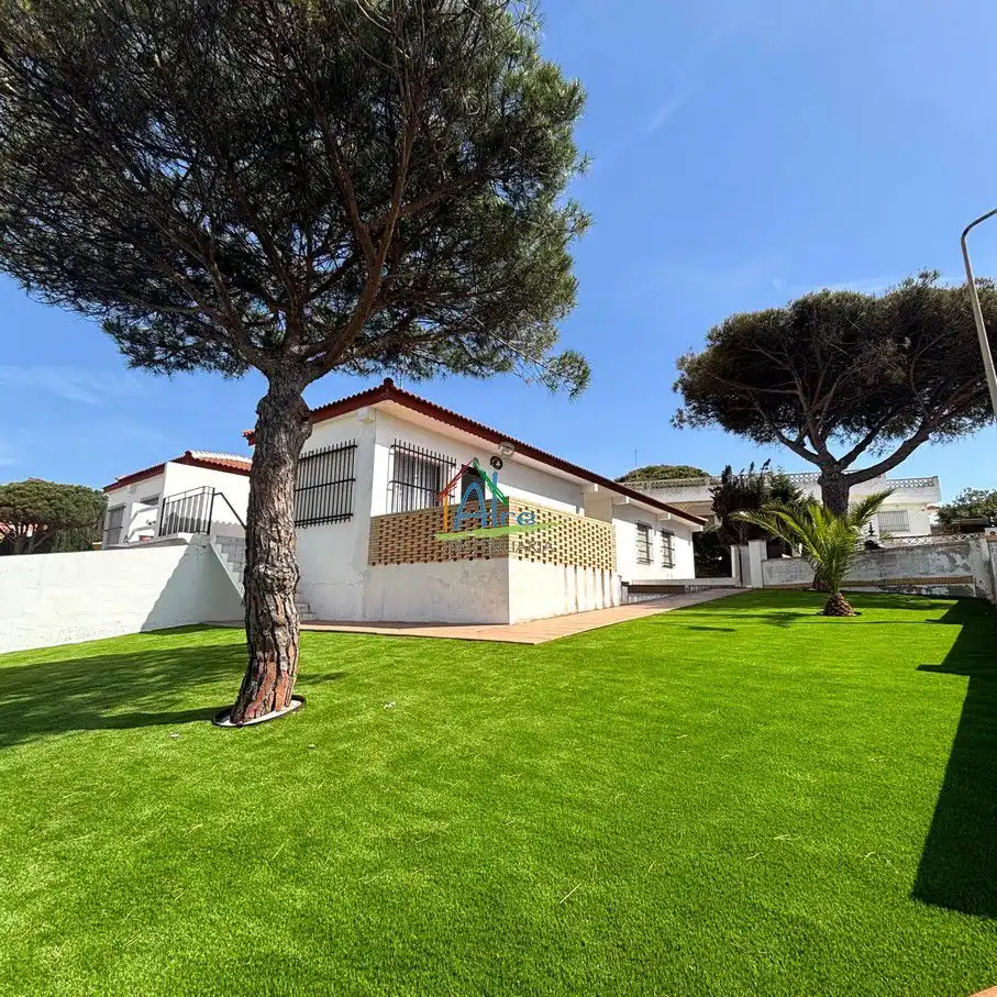 Exterior view of Houses for sale in Almonte  with Heating, Private garden and Terrace