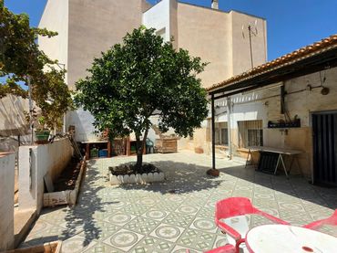 Villa con giardino in vendita a Calle Real 71
