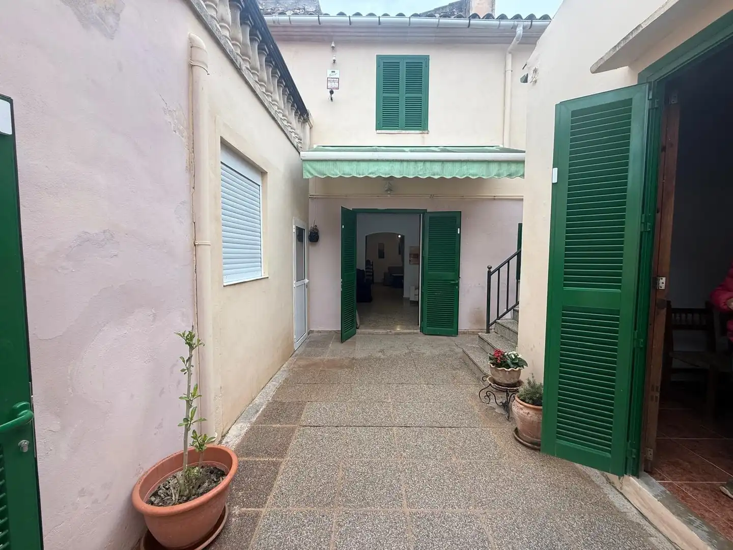 Country house for sale in Petra