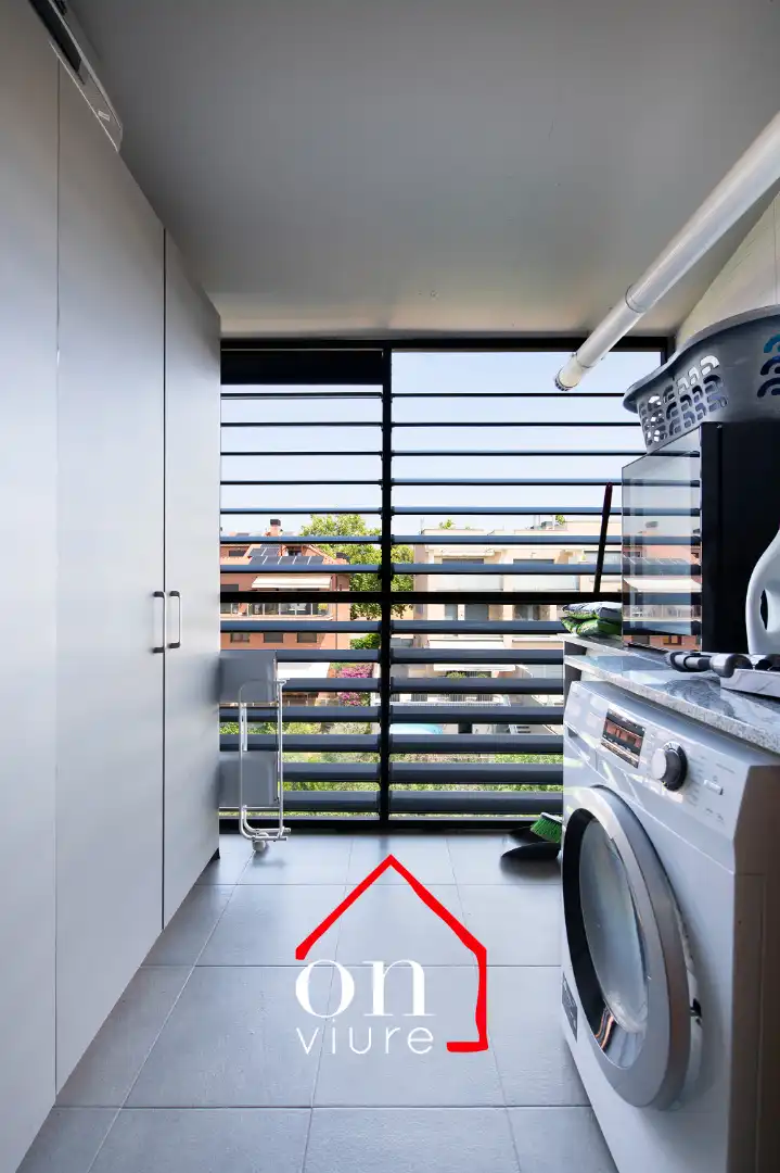 Balcony of Attic for sale in Sant Cugat del Vallès  with Air Conditioner, Heating and Parquet flooring