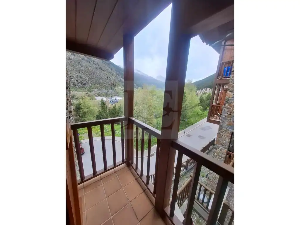 Terrassa de Apartament en venda en Canillo amb Calefacció i Moblat