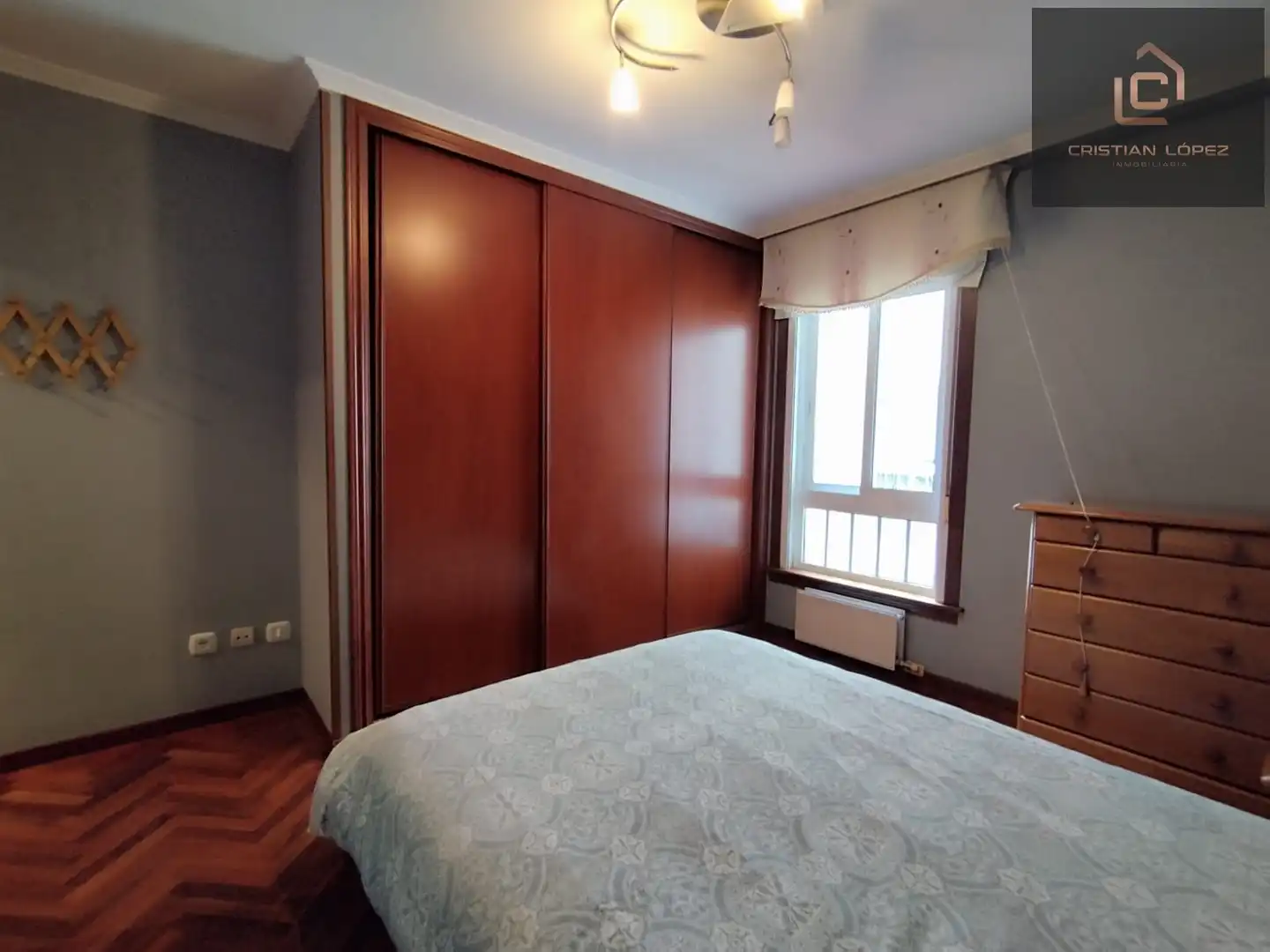 Habitación de Piso en venta en A Coruña Capital  con Calefacción, Jardín privado y Parquet