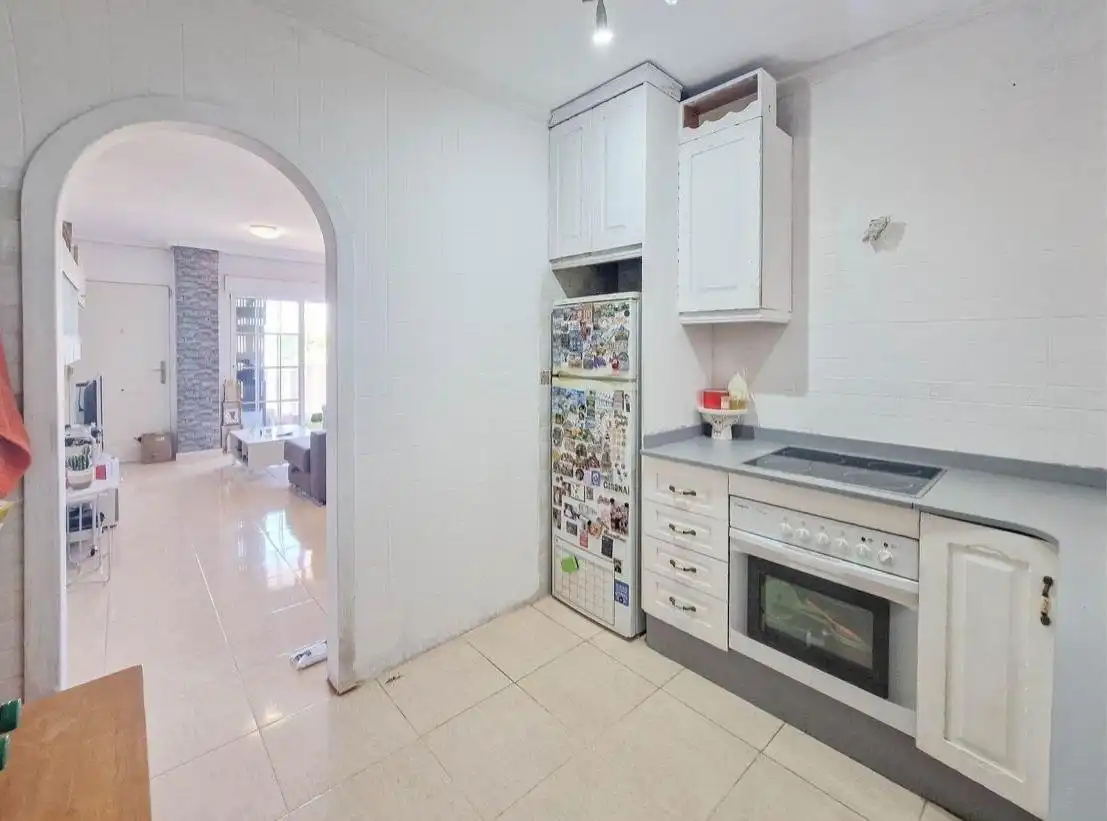 Cuina de Apartament en venda en Orihuela amb Aire condicionat, Jardí privat i Piscina
