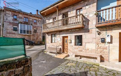 Vista exterior de Casa o xalet en venda en Cartes amb Balcó