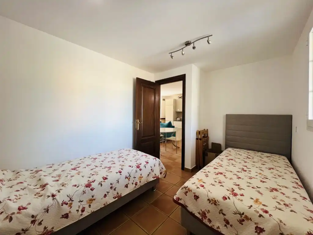 Dormitori de Apartament de lloguer en Calvià amb Piscina i Moblat