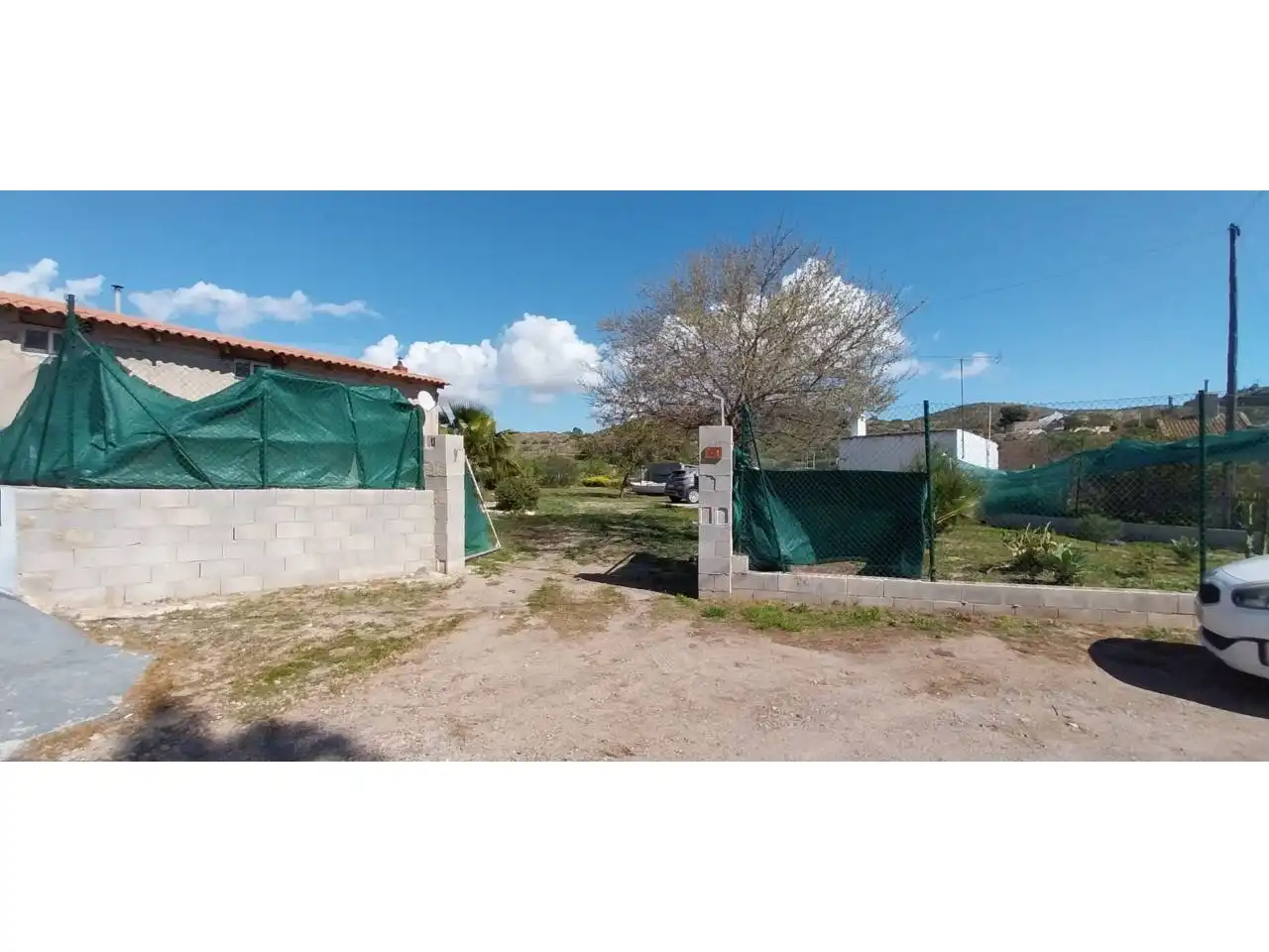 Vista exterior de Casa o xalet en venda en Cartagena amb Aire condicionat, Jardí privat i Terrassa