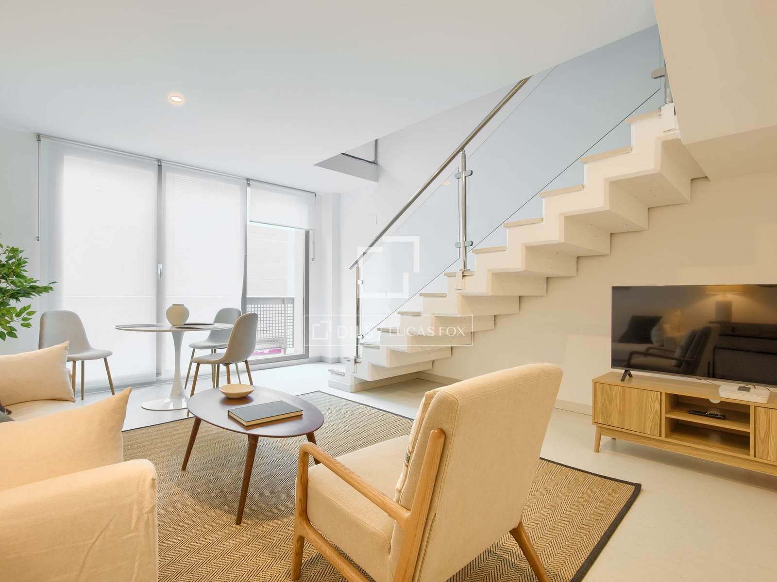 Living room of Flat to rent in  Madrid Capital  with Air Conditioner, Heating and Terrace