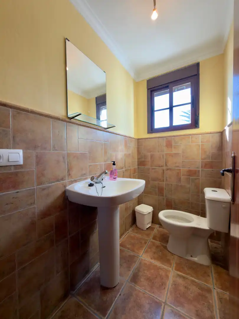 Baño de Finca rústica en venta en Arcos de la Frontera con Aire acondicionado, Calefacción y Jardín privado